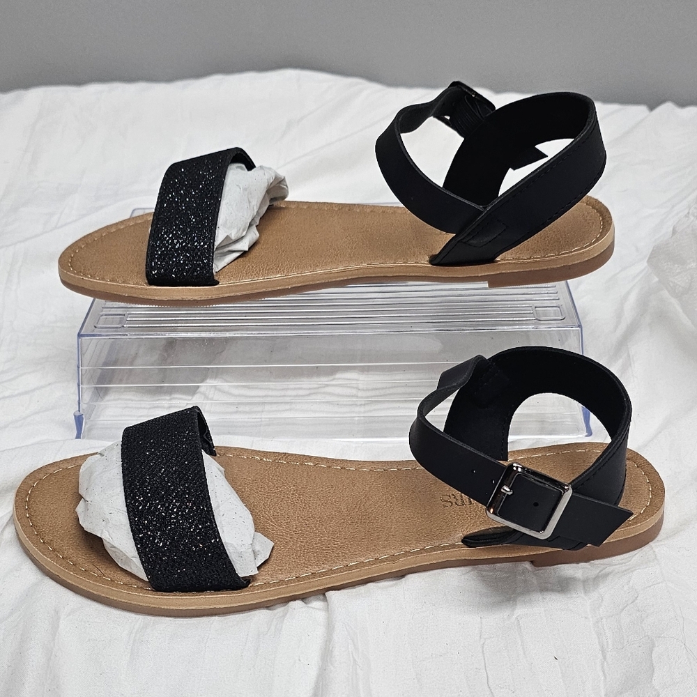 Womens Ankle Strap Flat Black Sandals Size 7.5 NEW